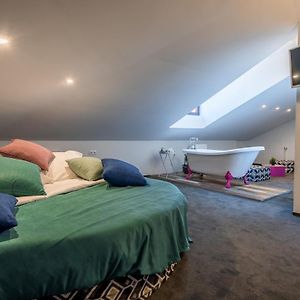 Deluxe  Mansard Room